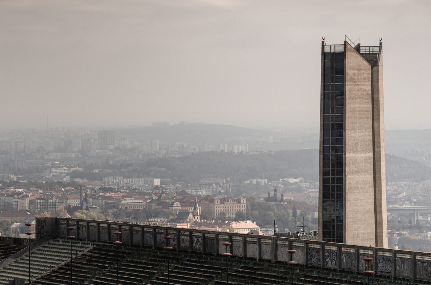 výhled na Prahu ze střechy stadionu Evžena Rošického