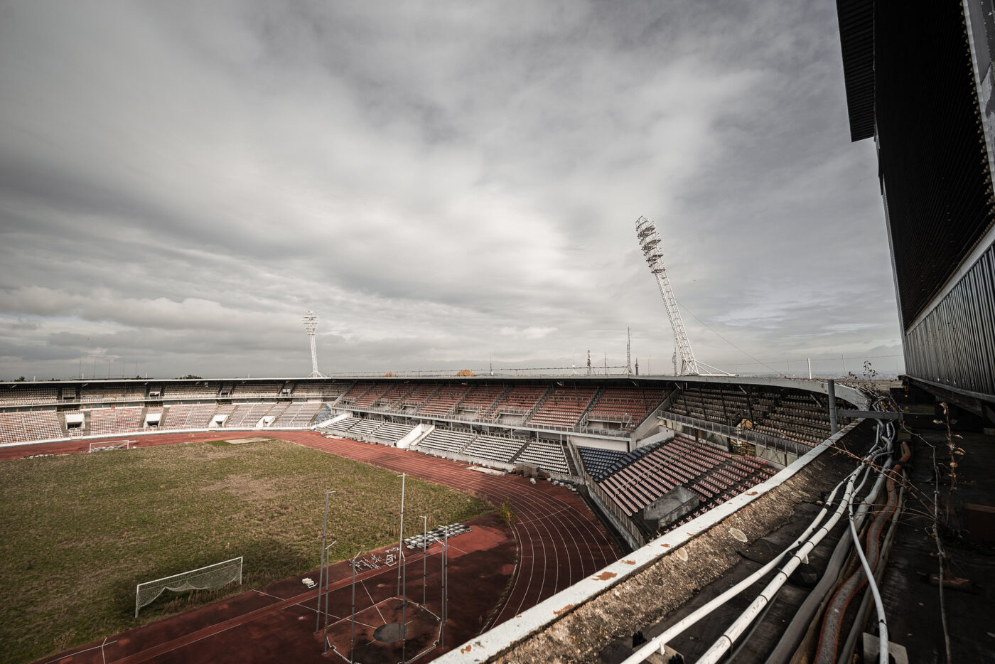 havarijní stav stadionu Evžena Rošického