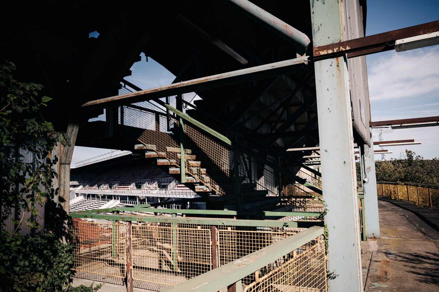 havarijní stav stadionu Evžena Rošického