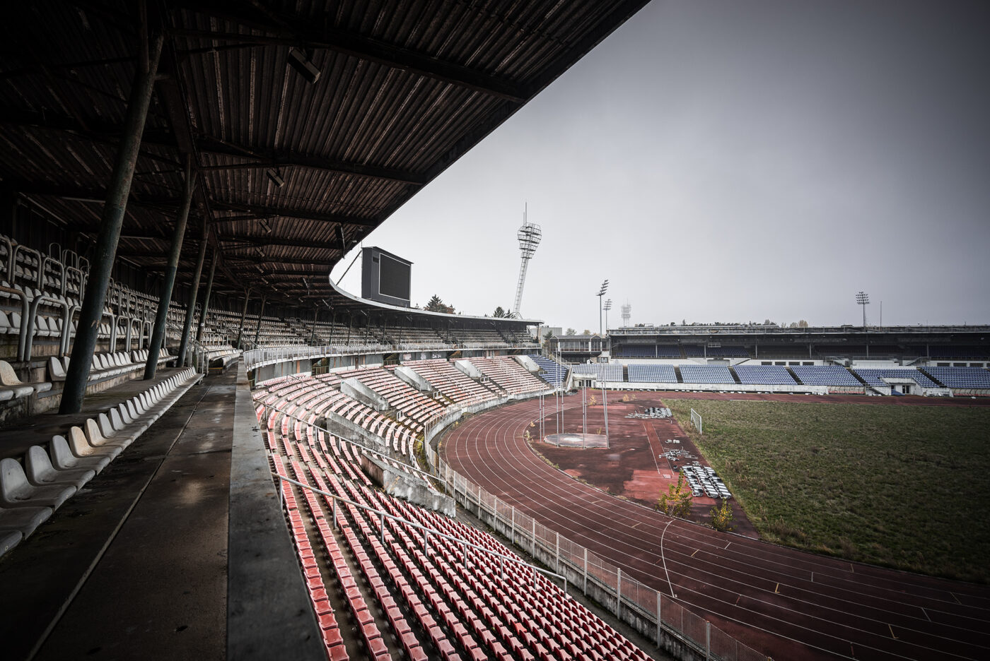 tribuna stadionu Evžena Rošického na Strahově