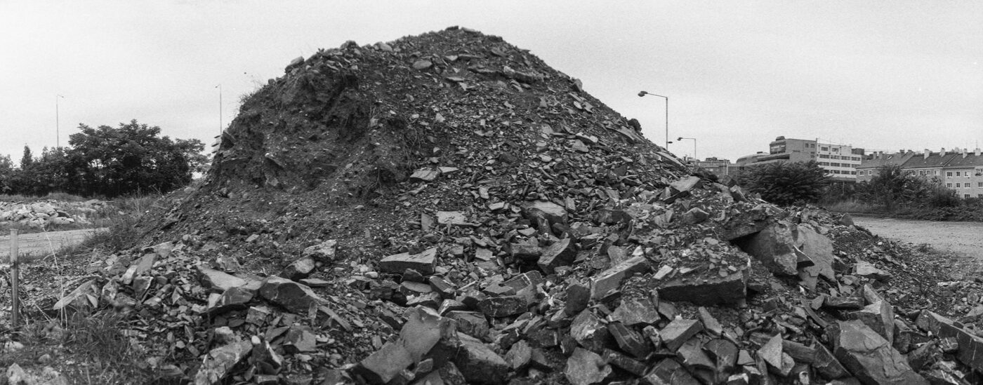 Analogová Panoramatická fotografie Prahy, Praha panoramatická, fotoaparátem Horizon 202, Pankrác 5.května