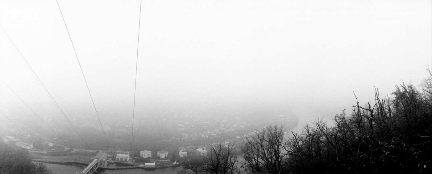 Analogová Panoramatická fotografie Prahy, Praha panoramatická, fotoaparátem Horizon 202, Vrané nad Vltavou, Daliborka